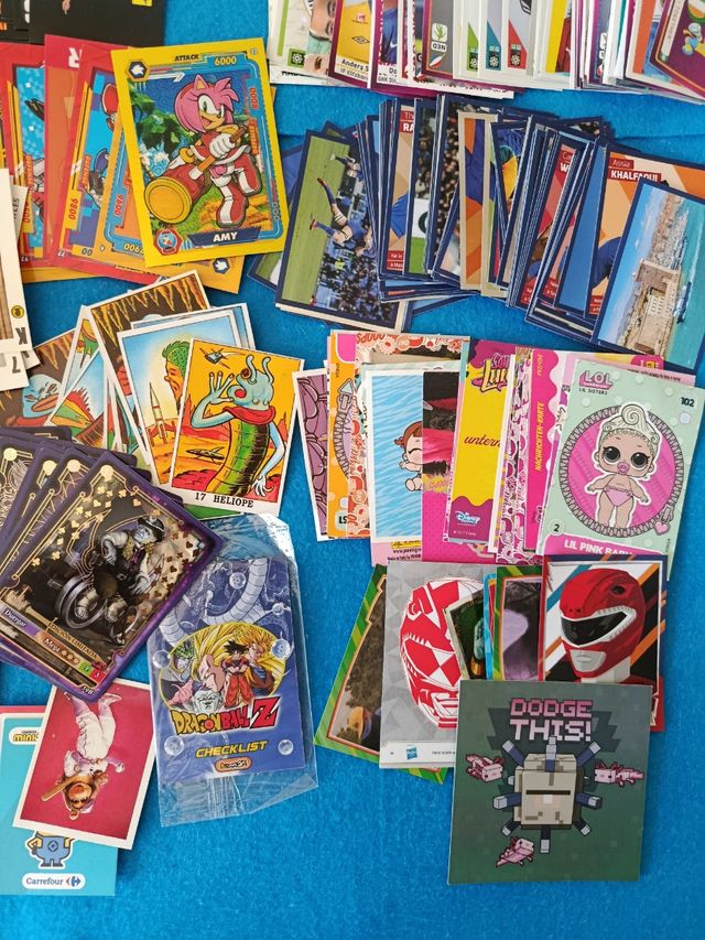 Lote de 300 cromos variados