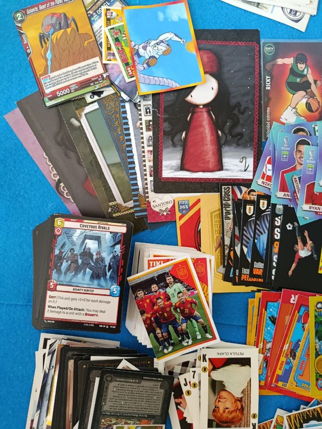 Lote de 300 cromos variados