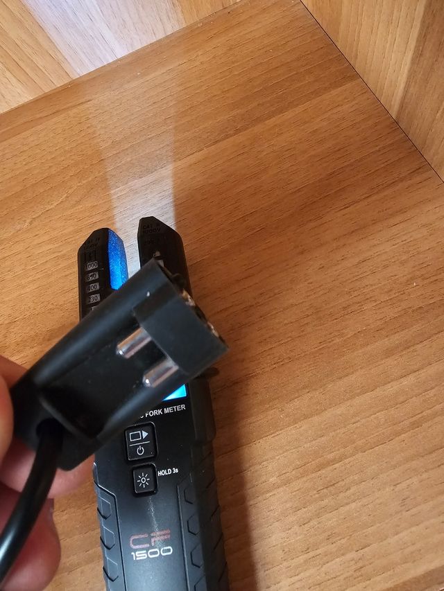 Uniks CF1500 1500VDC/200A AC Fork Meter