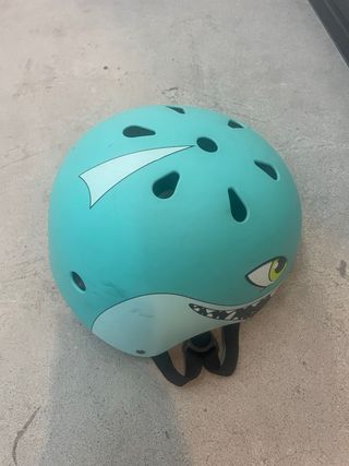 Casco bici infantil tiburón