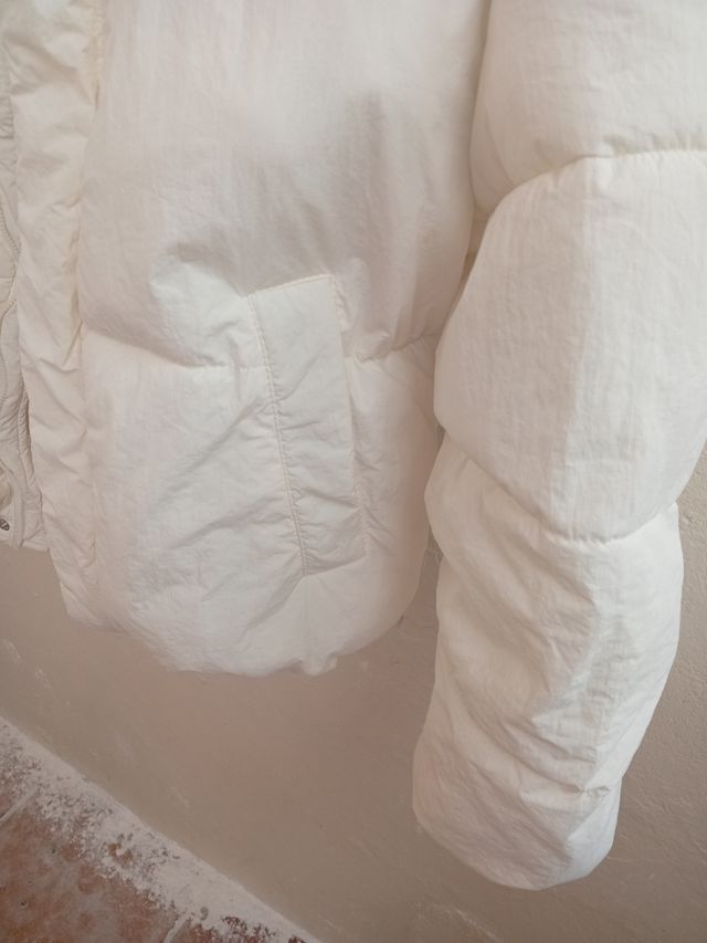 Cazadora blanca acolchada