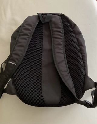 Mochila Skechers Negra Nueva