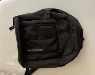 Mochila Skechers Negra Nueva