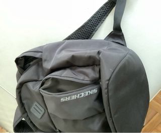 Mochila Skechers Negra Nueva