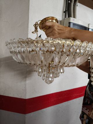 Lámpara de techo de cristal y metal dorado
