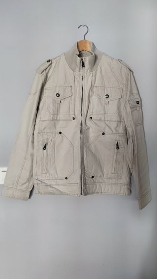 Cazadora de entretiempo beige