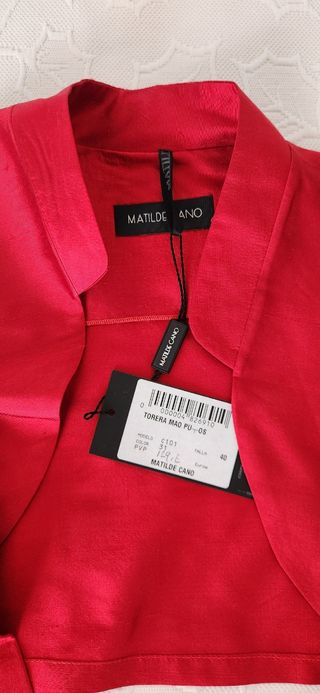 Traje de fiesta beige y rojo Talla 40