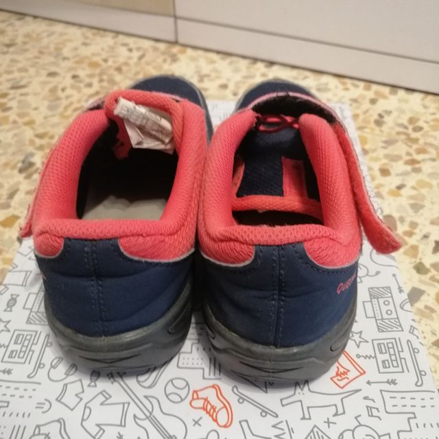 Zapatillas Quechua T34 Rojas y Negras