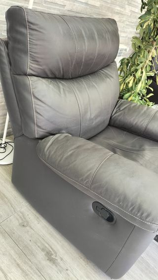 Sillón individual polipiel y piel. Se puede abrir 