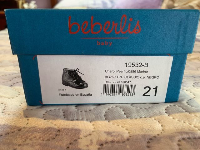 Zapatos charol niño Beberlis negros talla 21