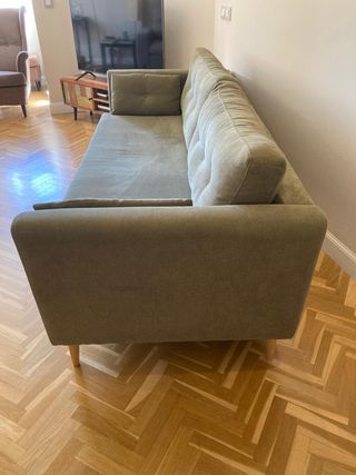 Sofá 4 plazas estilo vintage. Como nuevo.