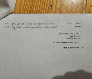 Bmx de competición color burdeos