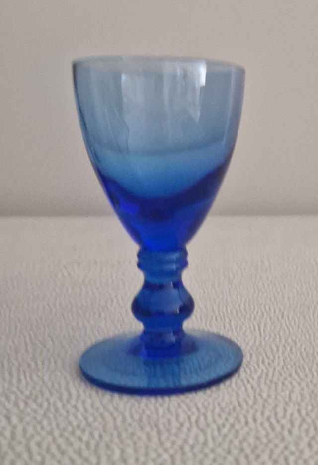 Juego Licorera y Vasos de Cristal Azul de Murano.