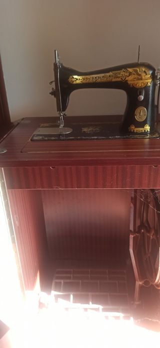 Máquina de Coser Singer Antigua