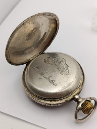 Reloj de bolsillo antiguo