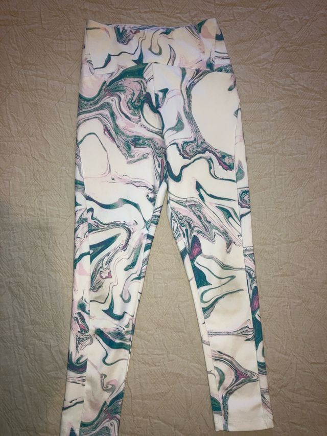 Mallas Zara niña estampado mármol