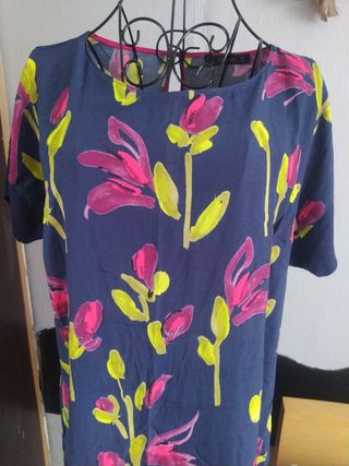 Vestido recto estampado floral