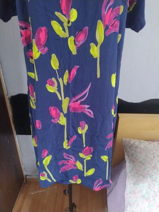 Vestido recto estampado floral