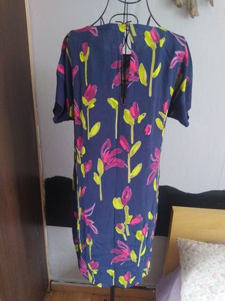 Vestido recto estampado floral