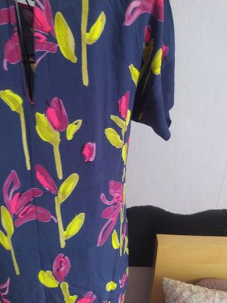 Vestido recto estampado floral