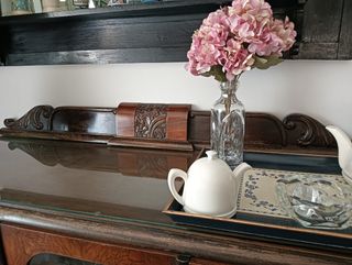 Mueble de salón antiguo madera vitrina