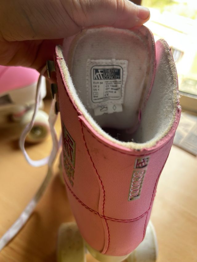 Patines de 4 ruedas rosas