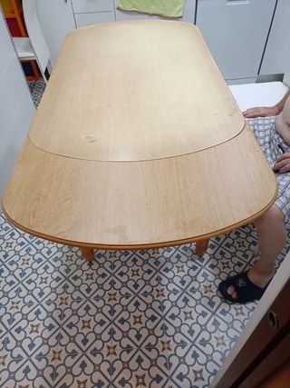 Mesa de cocina de madera