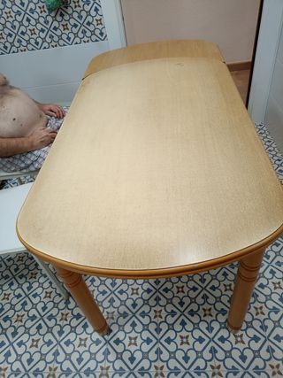 Mesa de cocina de madera
