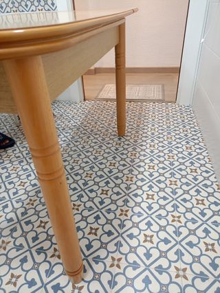 Mesa de cocina de madera