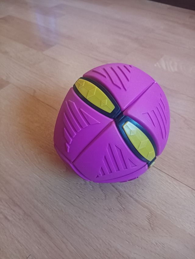 Pelota Morada y Amarilla