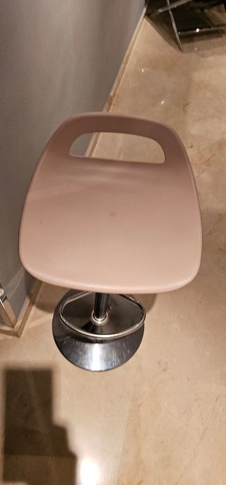 Taburete de cocina regulable