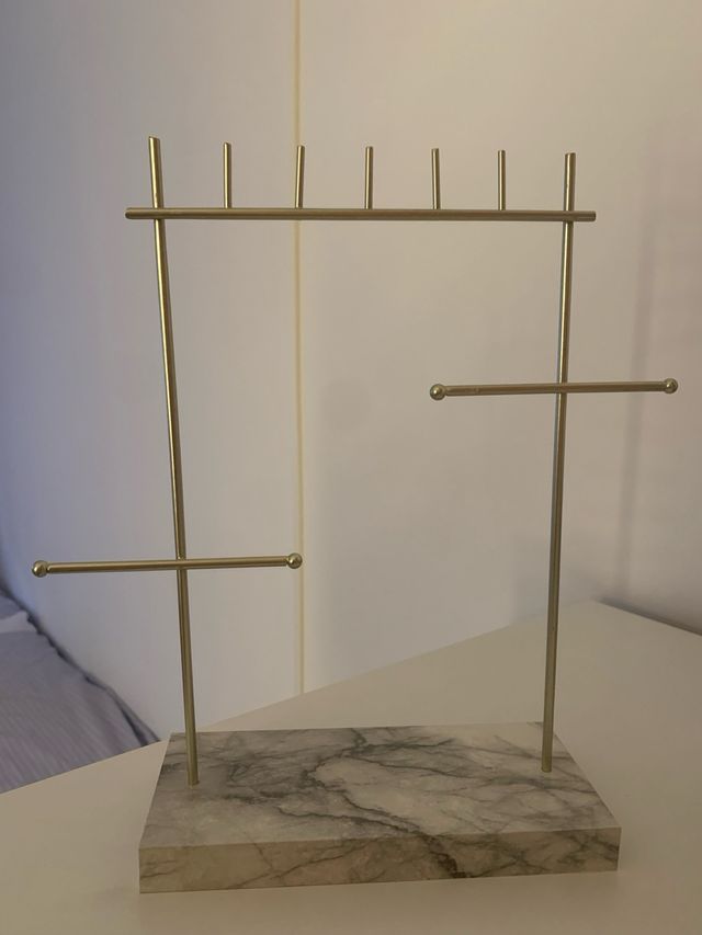 Colgador Joyas Oro y Mármol