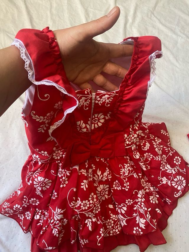 Vestido rojo floral para niña de 4 años bien esta 