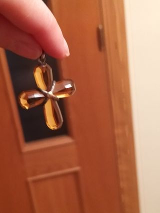 Colgante Cruz Plata y Cristal Ámbar