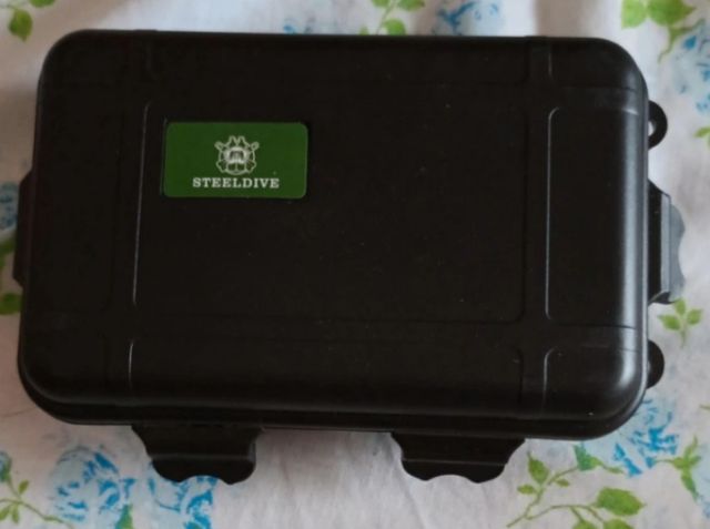 Relógio Steeldive com bracelete em lona