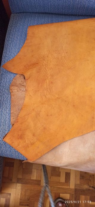 Gargantilla de cuero trenzado artesanal