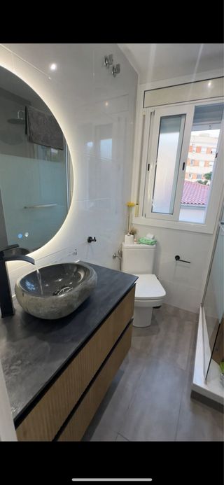 Instalador Profesional de Suelos Laminados y Viníl