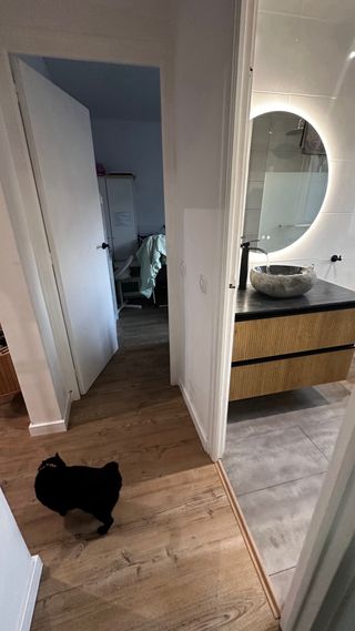 Instalador Profesional de Suelos Laminados y Viníl