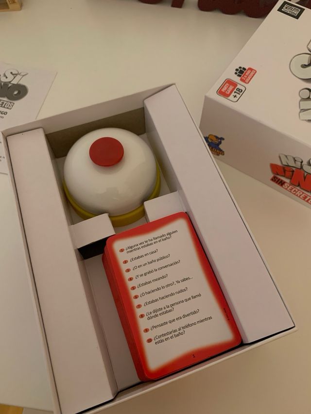 Juego de mesa Ni sí ni no Sin Secretos
