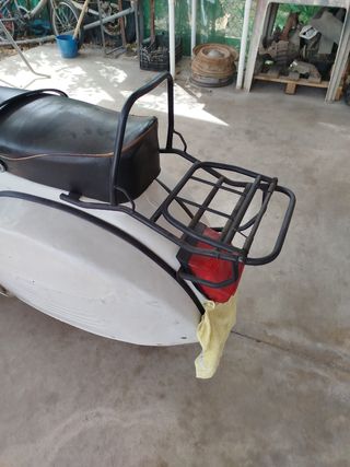 Portaobjetos Vespa GT 160