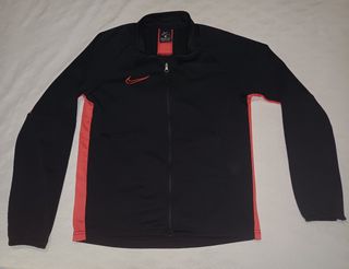 Sudadera Nike Negra con franja naranja,toda...
