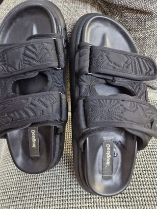 Sandalias Desigual Negras