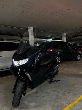 BMW C400GT Moto Scooter