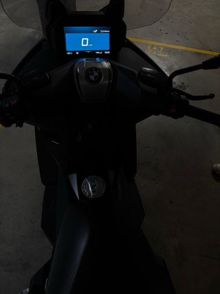 BMW C400GT Moto Scooter