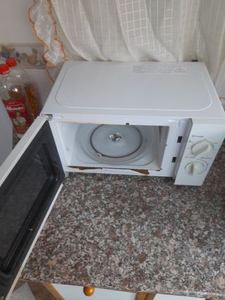 Microondas Bluesky blanco