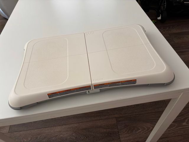 Wii Fit + Wii Fit Plus + Tabla Blanca