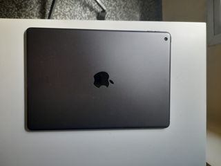 IPad 9ª Generación 64 GB Wi-Fi + Teclado + Cargado