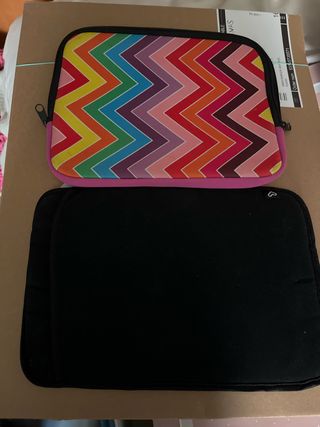 Funda para tablet con diseño de zig-zag