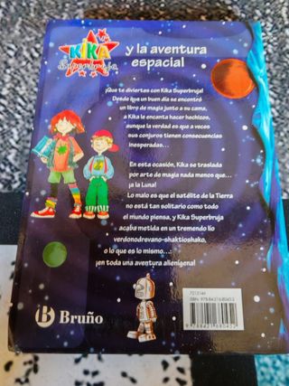 Kika Superbruja y la aventura espacial