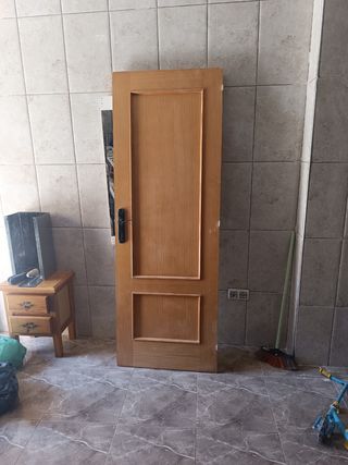 Puerta de madera